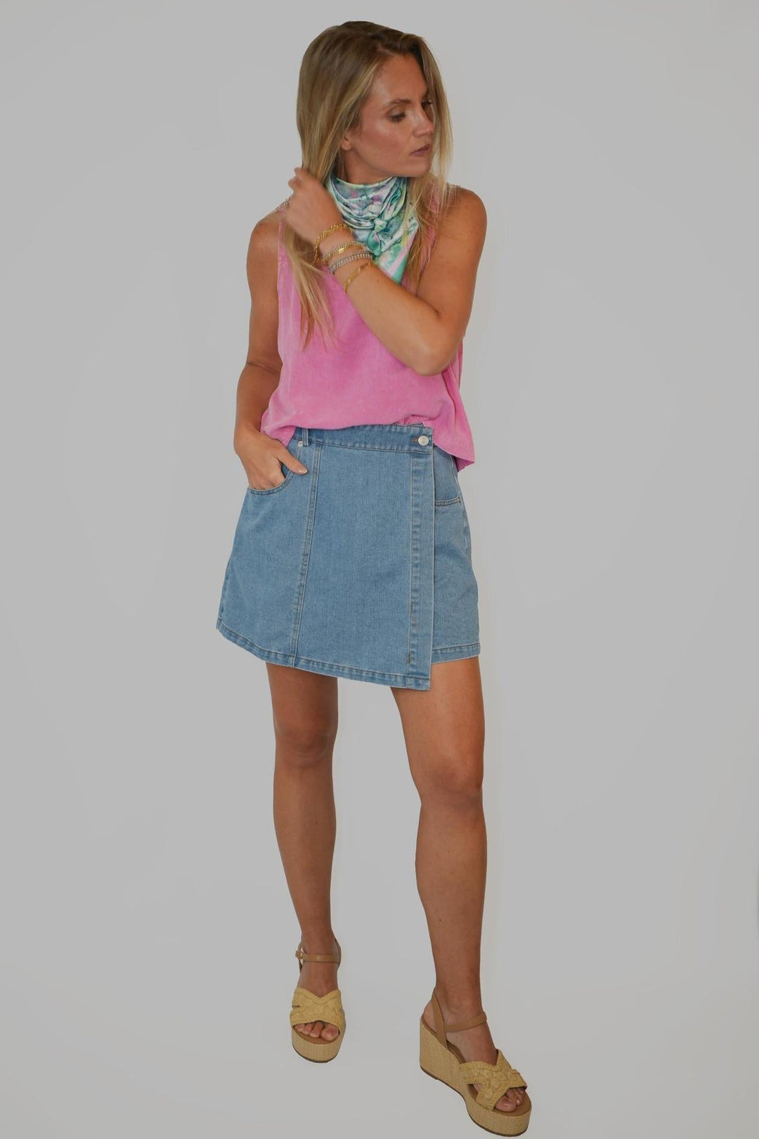 Button Back Taffy Top