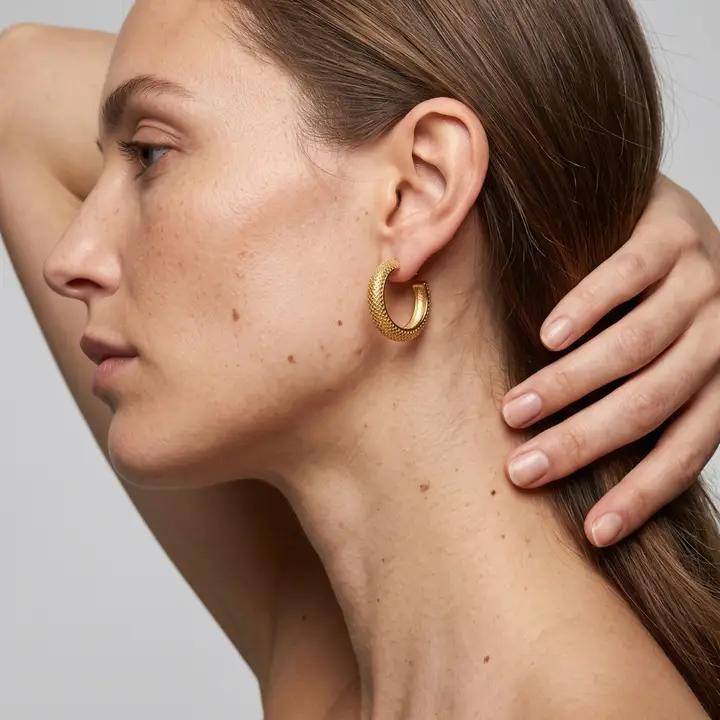Gold Thin Scales C-Hoop
