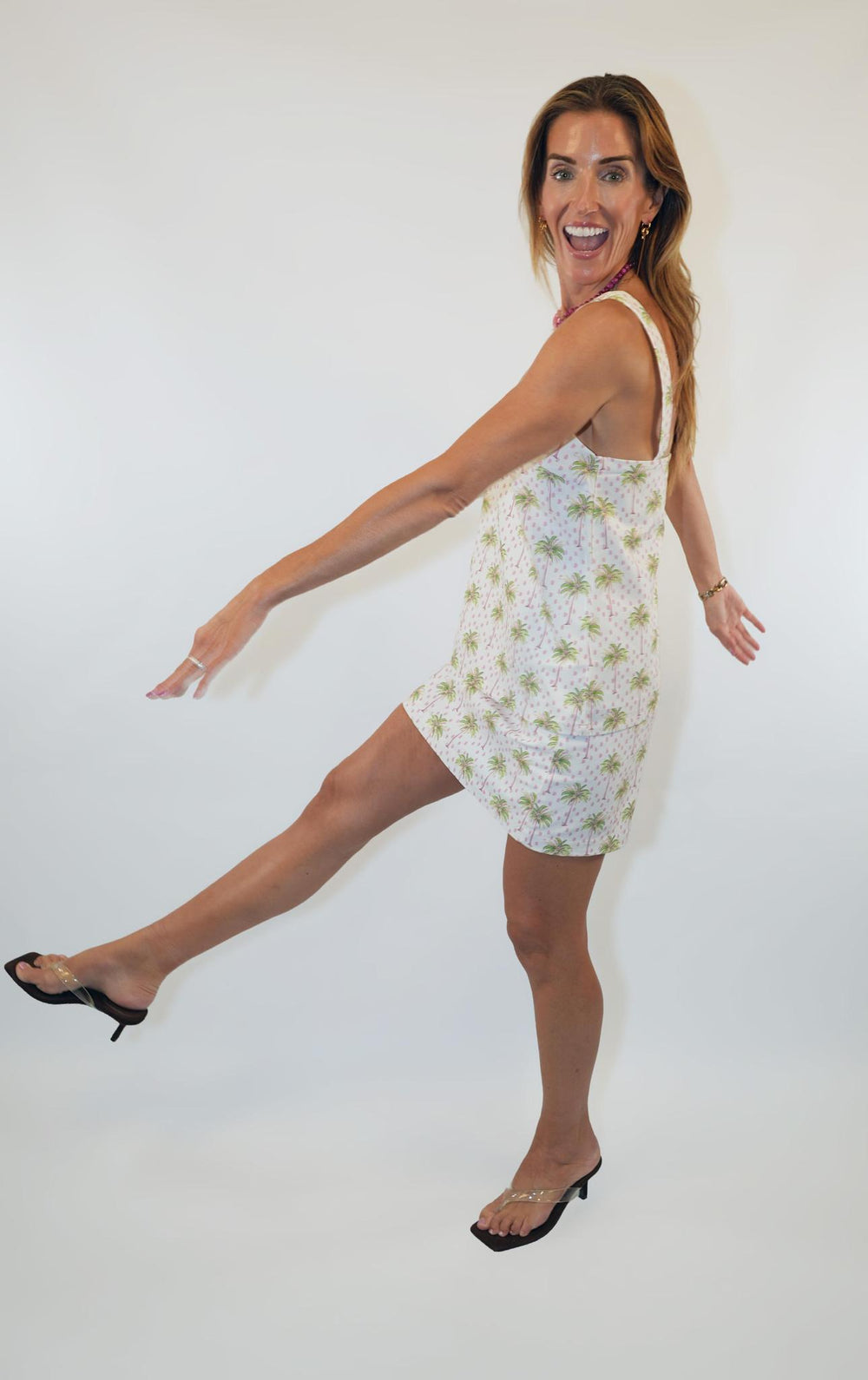 Palm Tree Top with sleeveless – Abide Boutique