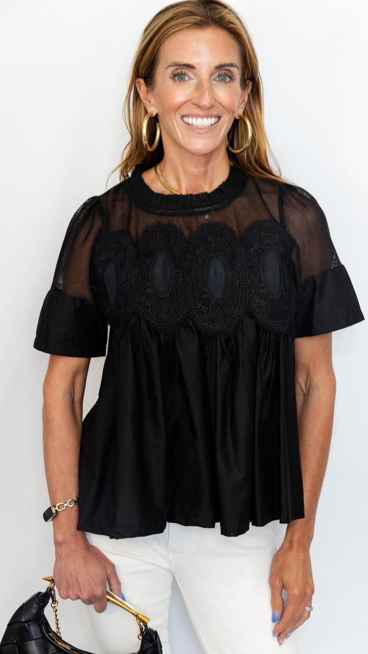 Mesh Combined Applique Top