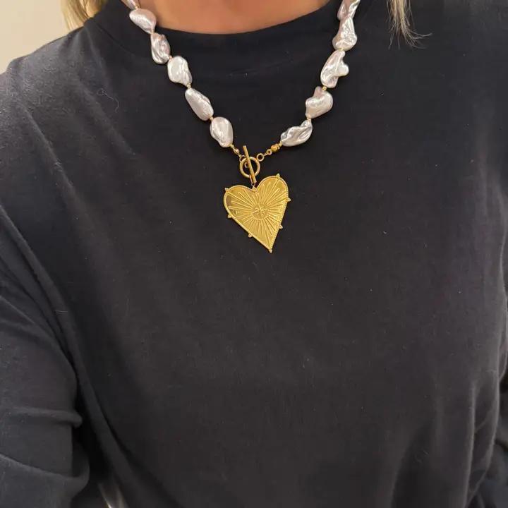 Blaze Heart Pearl Necklace