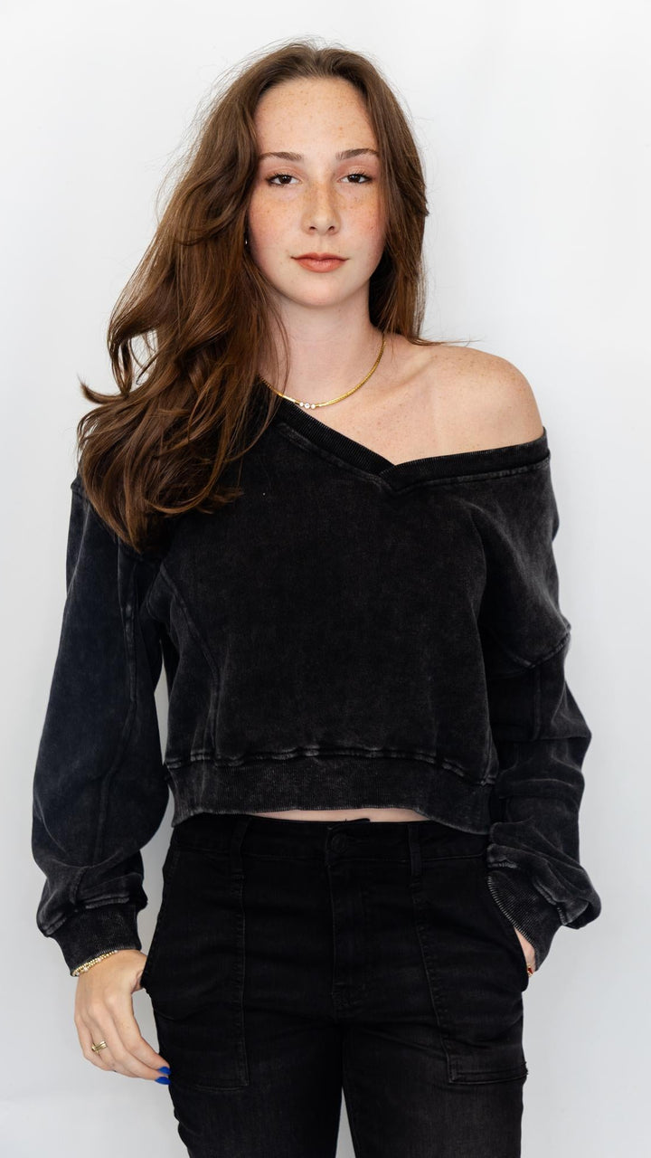 Snow Wash V-Neck Sweatshirt