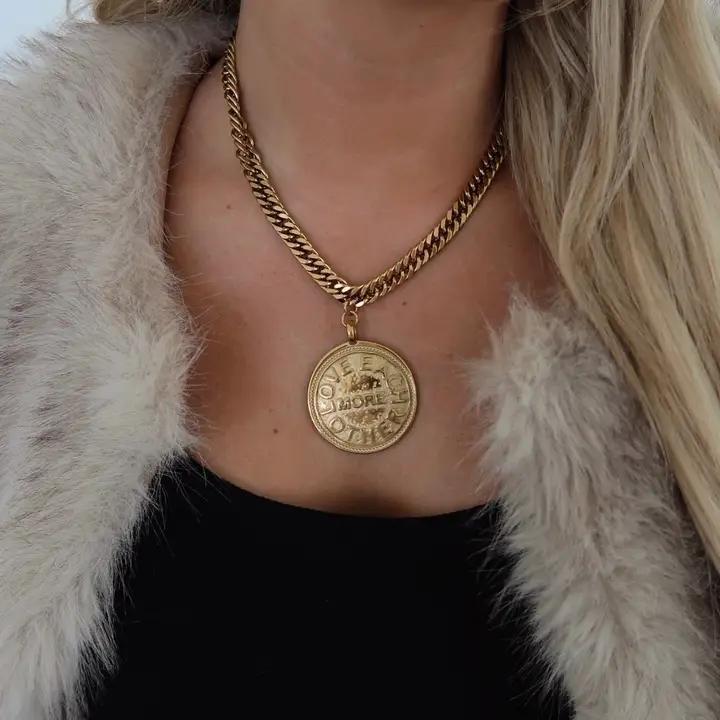Meredith Necklace