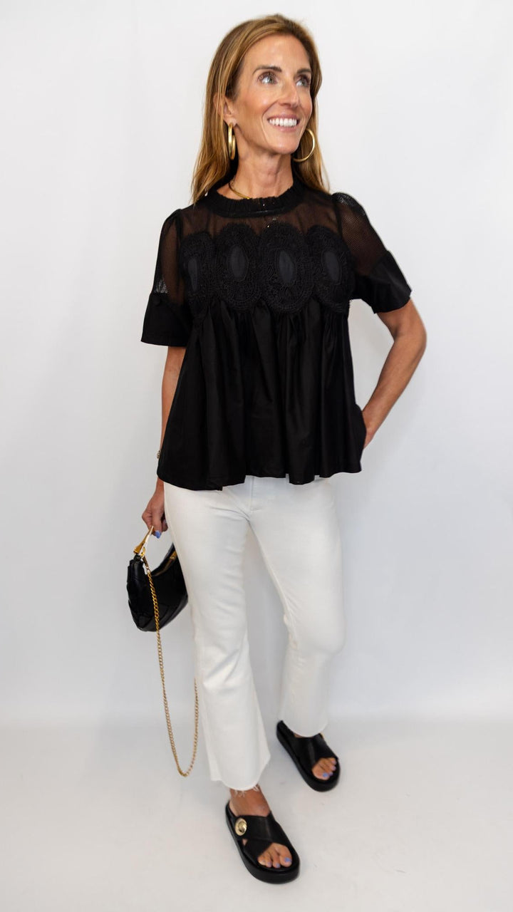 Mesh Combined Applique Top